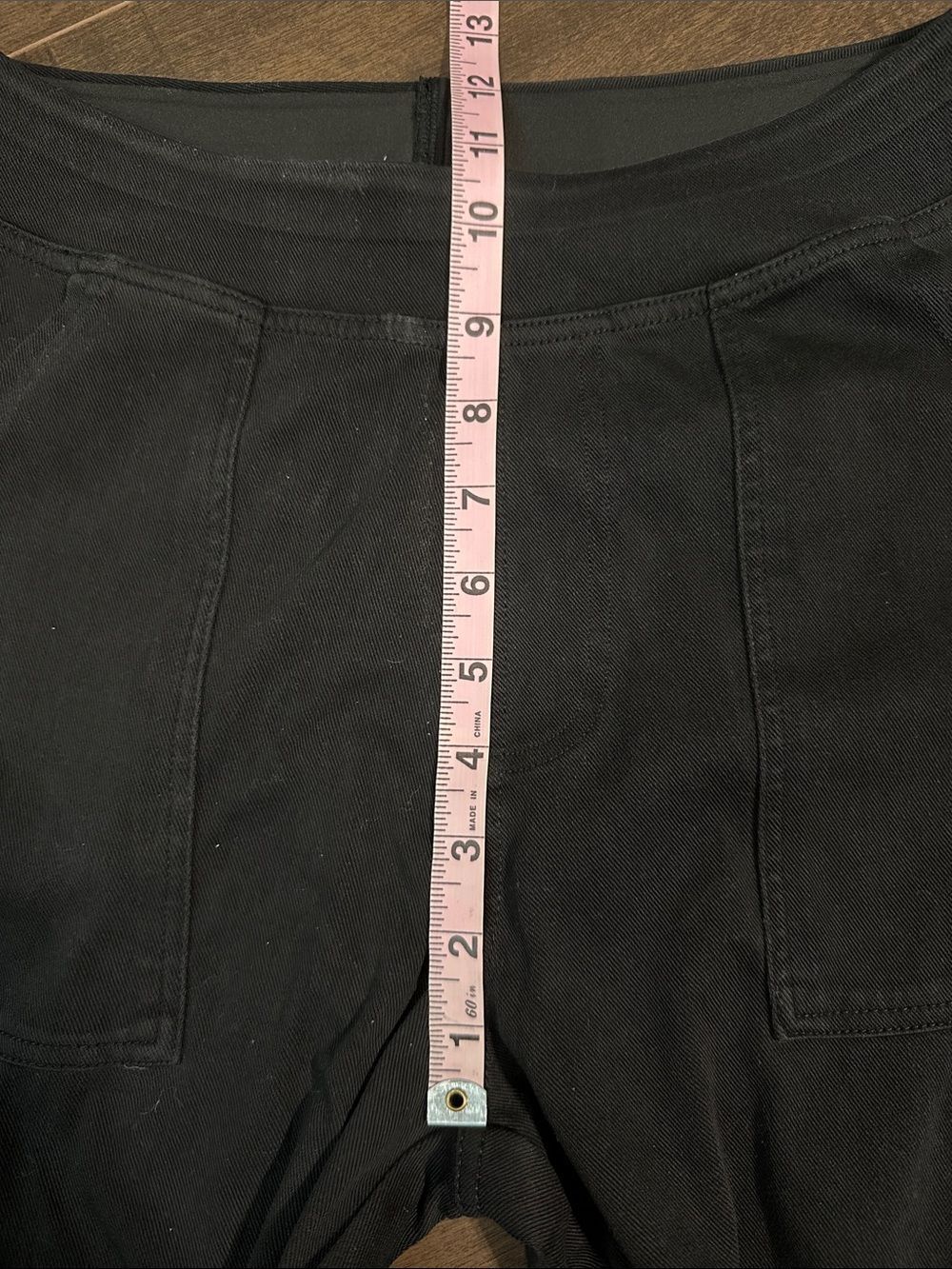NWT Halara Flex Mid Rise Black Cargo Pockets Straight Leg Casual Jeans - Small - Picture 9 of 13